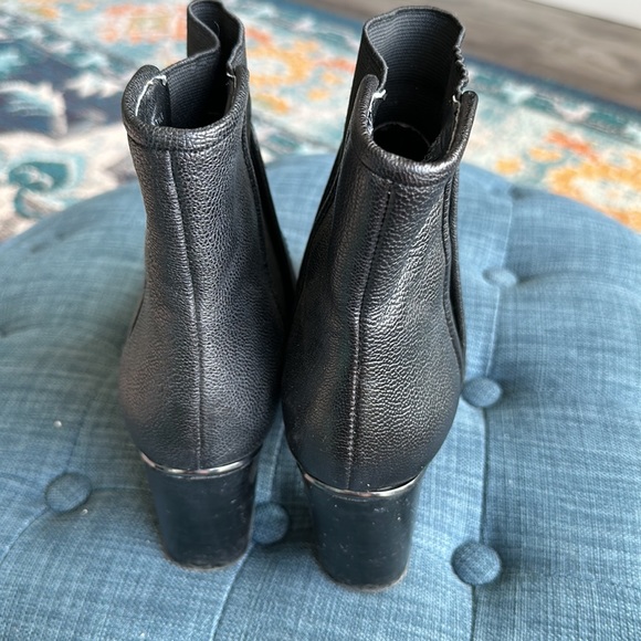 KENNETH COLE leather booties - Picture 3 of 5
